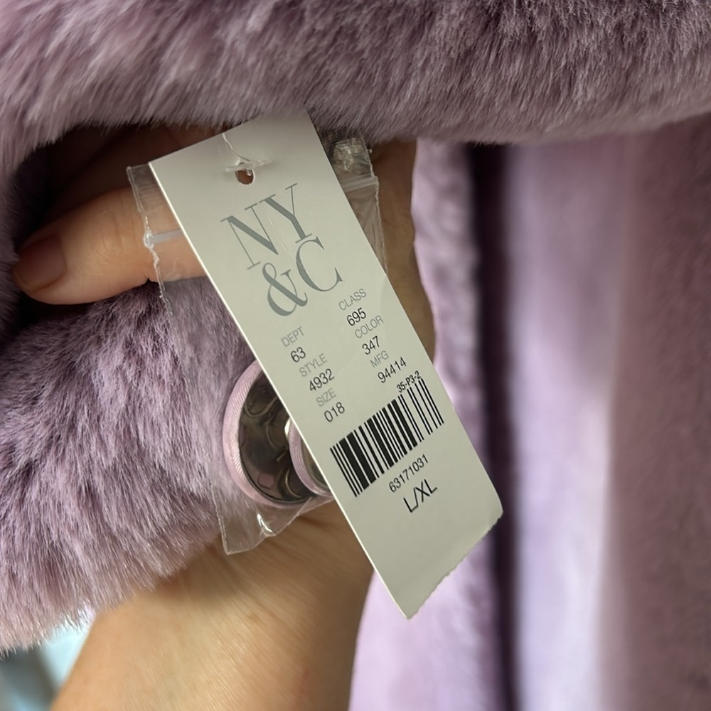 New York And Company purple Faux Fur Ultra Soft Mid length Coat Size L/XL - NEW - Picture 4 of 6